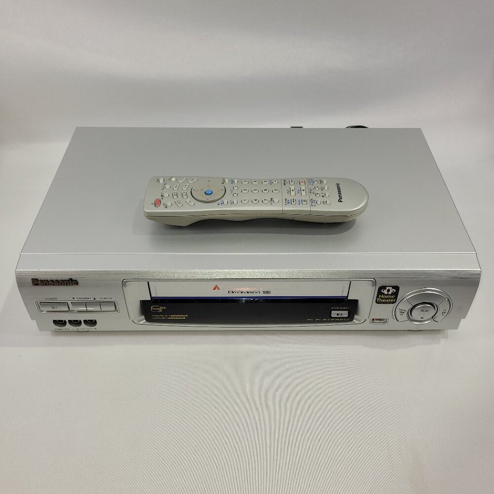 Panasonic PV-V4661 Hi-Fi VHS VCR Video Cassette Recorder & Remote Control